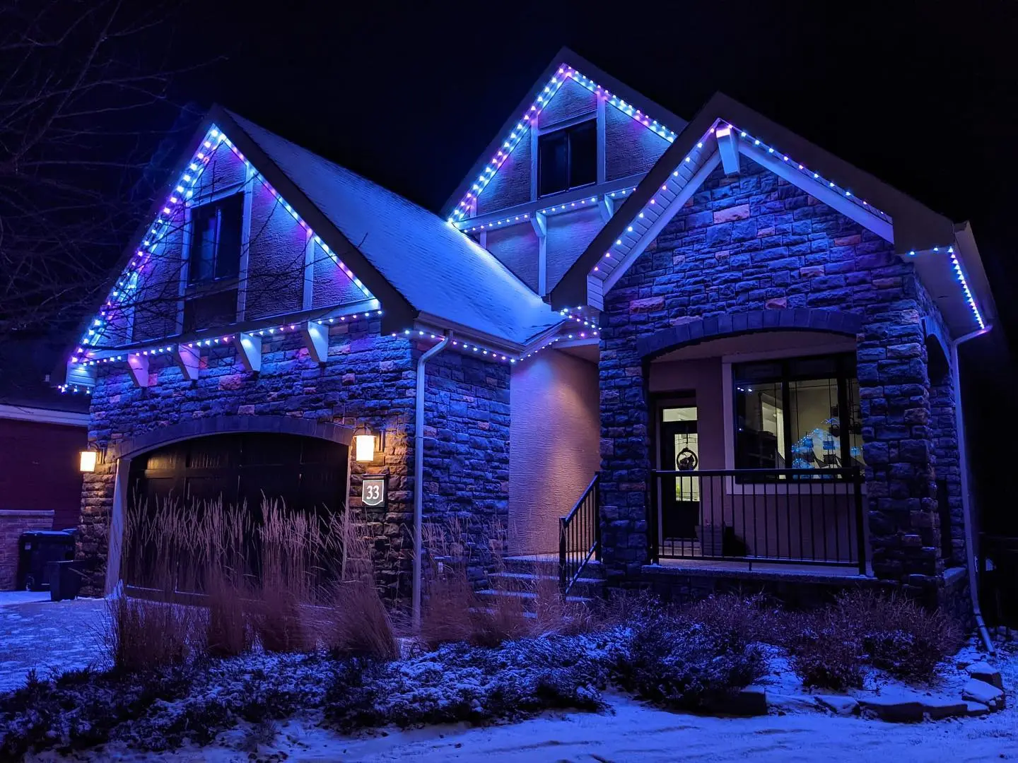 Residential lighting project — Modern Villa: Complete exterior illumination highlighting architectural lines.